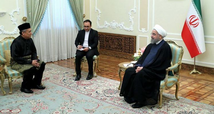 President Rouhani Calls for Closer Iran-Malaysia Ties